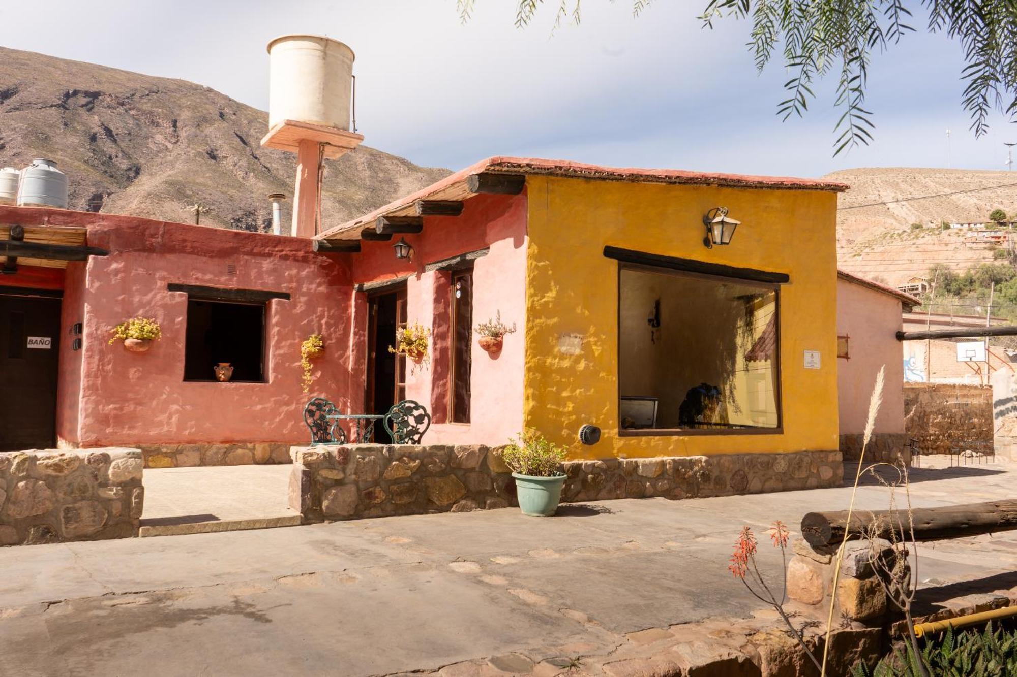 Hosteria Plaza Chica Tilcara Bagian luar foto